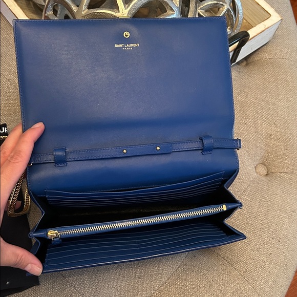 Yves Saint Laurent Y-Linge Clutch/Crossbody Gold Chain bag - Picture 8 of 11